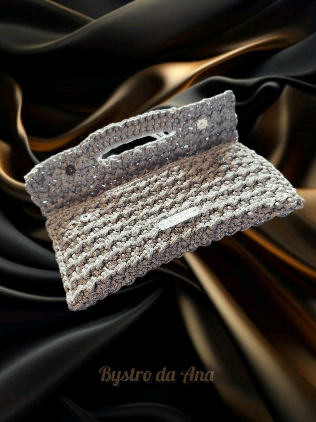 Pochette Prateada em Croché