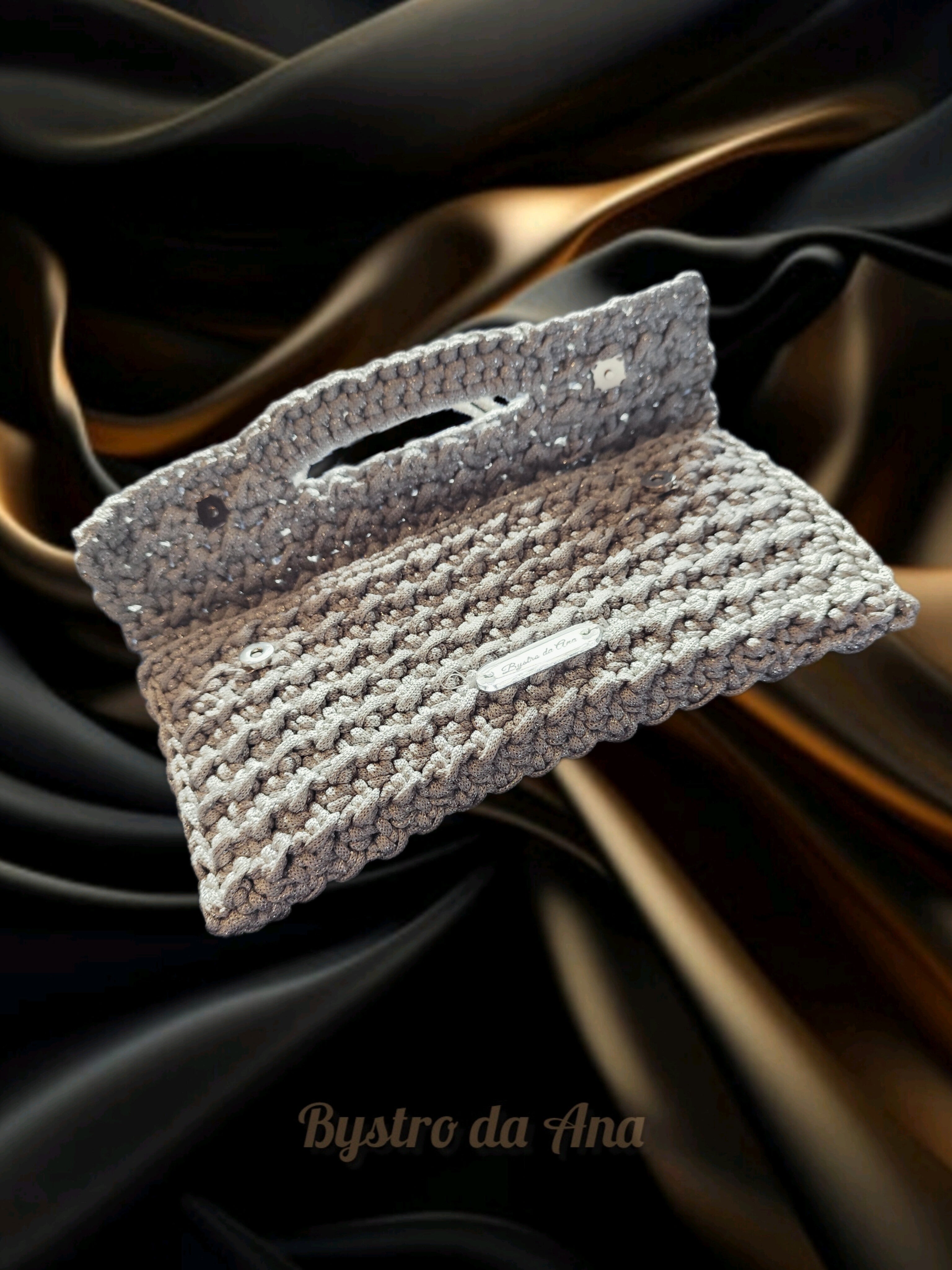 Pochette Prateada em Croché