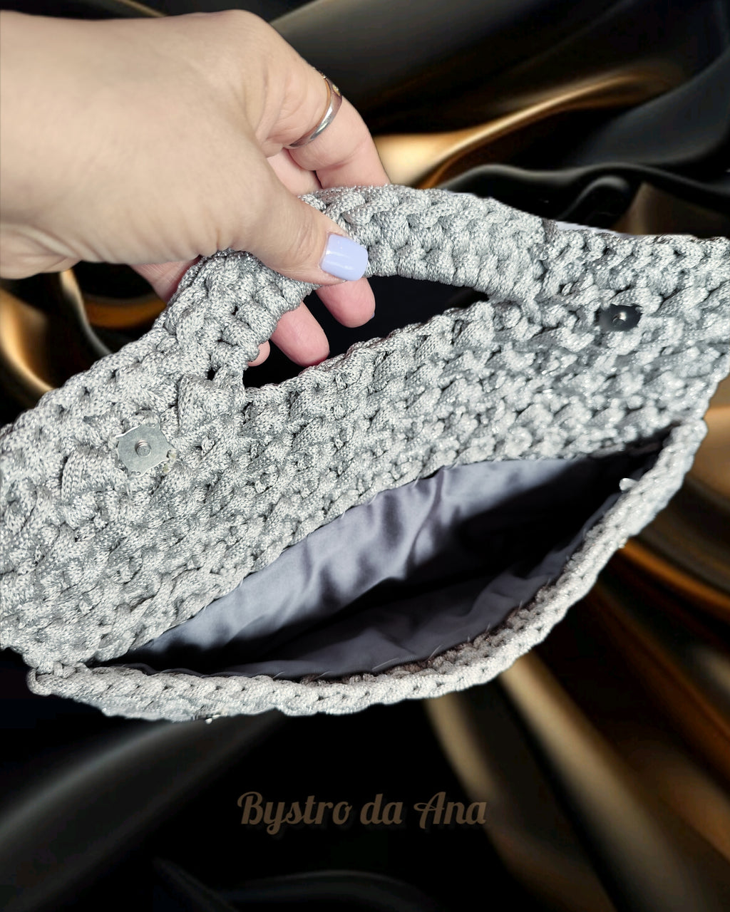 Pochette Prateada em Croché