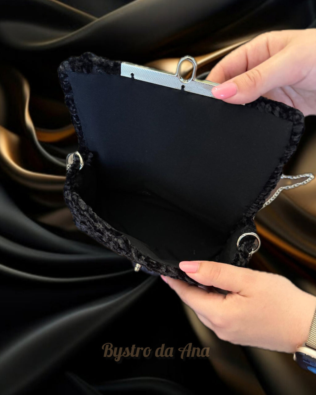 Mala Clutch em Croché
