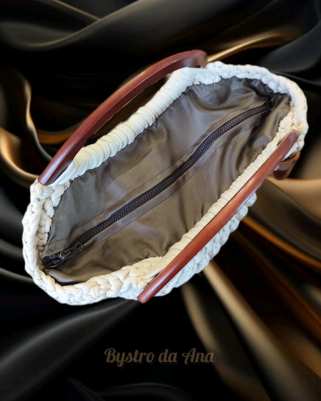 Mala de Mão em Croché Cru