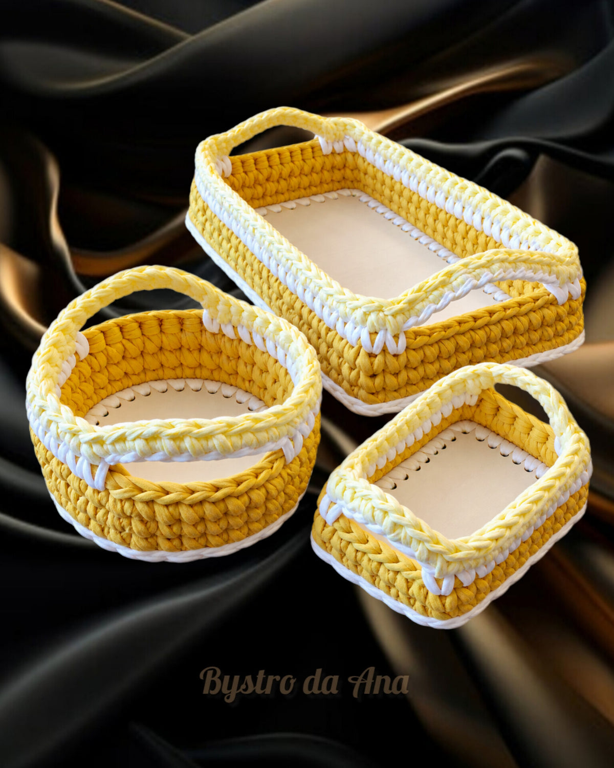 Conjunto de cestos em croché personalizáveis